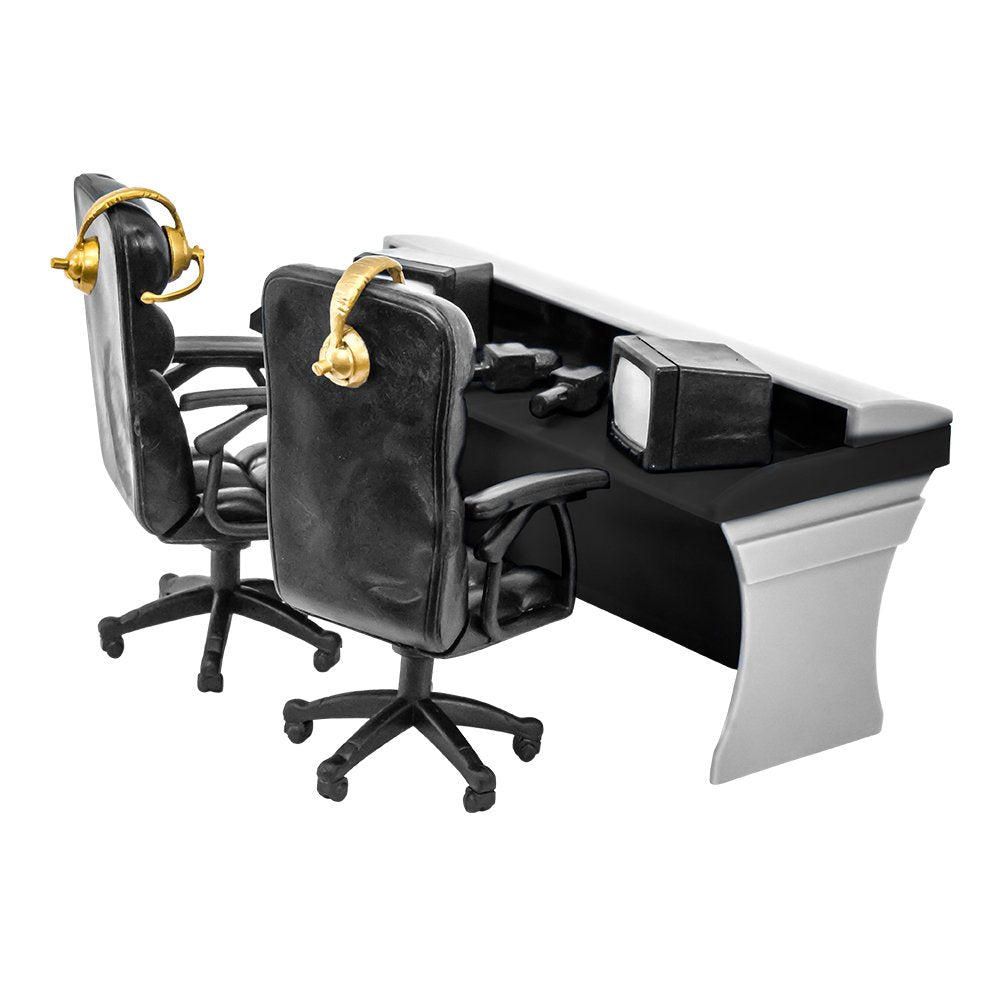 Figures Toy Company Commentator table setup compatible with 6-8 inch figures for versatile dioramas