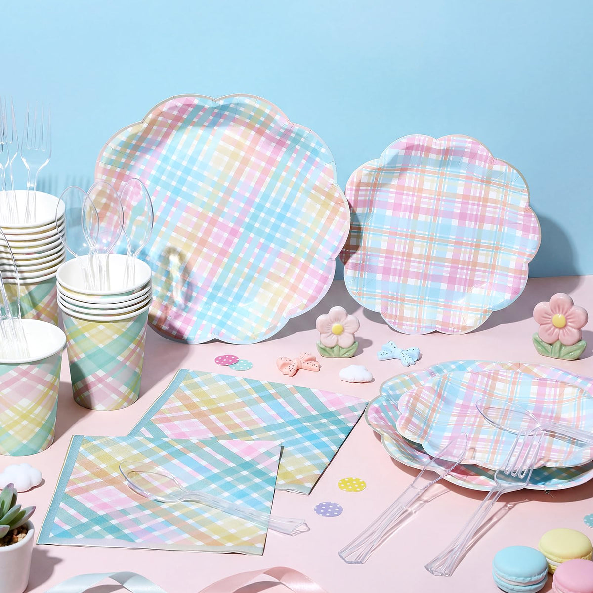 FillTouch 50-set plastic cutlery keeps meals tidy and disposable.