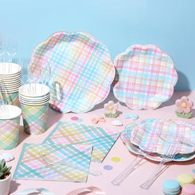 FillTouch 50-set plastic cutlery keeps meals tidy and disposable.