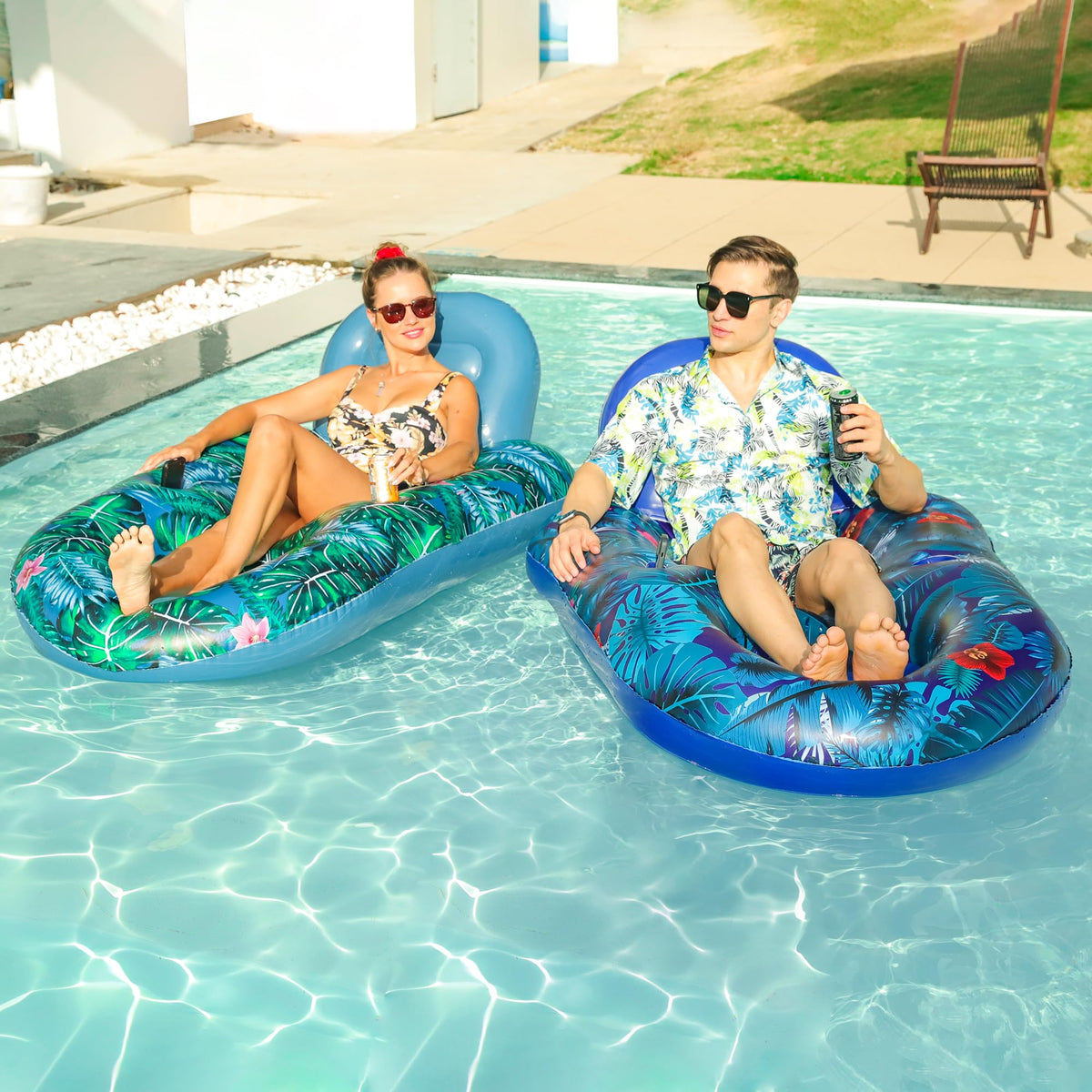 FindUWill pool float chair with soft mesh seat helps stay cool.