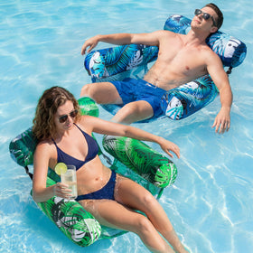 FindUWill two-pack lounge chairs for poolside relaxation with soft fabric