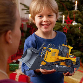 fisca rc bulldozer includes two rechargeable batteries for longer sessions