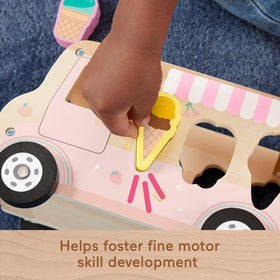 Fisher-Price removable lid enables easy serving during pretend play