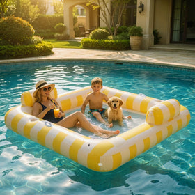 Float Joy built-in cup holders keep drinks within reach