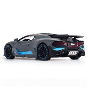 FLYKIRIN 1:32 Bugatti Divo light and engine sound enhance interaction