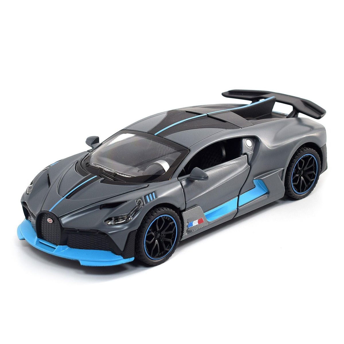 FLYKIRIN 1:32 Bugatti Divo front view shows durable zinc alloy body with safe finish