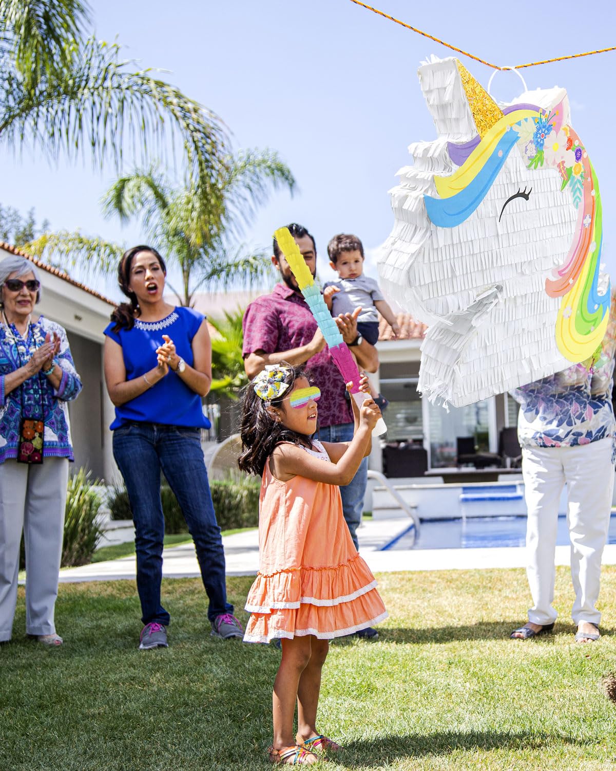 Forenee Unicorn Pinata Package includes all elements for party fun.