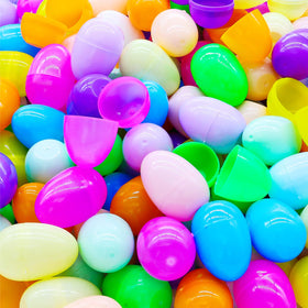 FORLINX eggs decorate displays and Easter baskets with color.