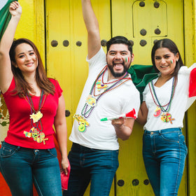 Fovths Cinco de Mayo necklace chili pepper design brightens costumes