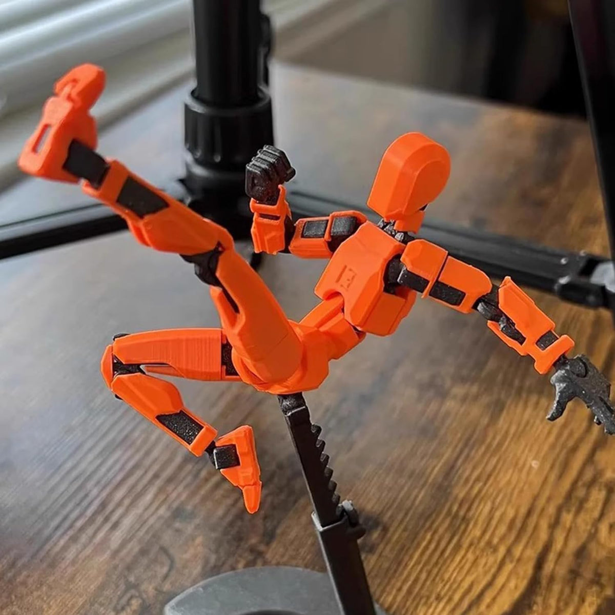 FoxVilla Titan13 accessories showcase customization and playability