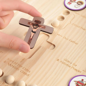 Freetoes rosary board wood grain detail adds natural warmth to prayers.