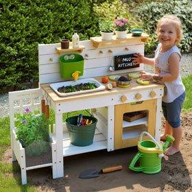 Frogprin Backyard Playset blends gardening and cooking for creative learning.