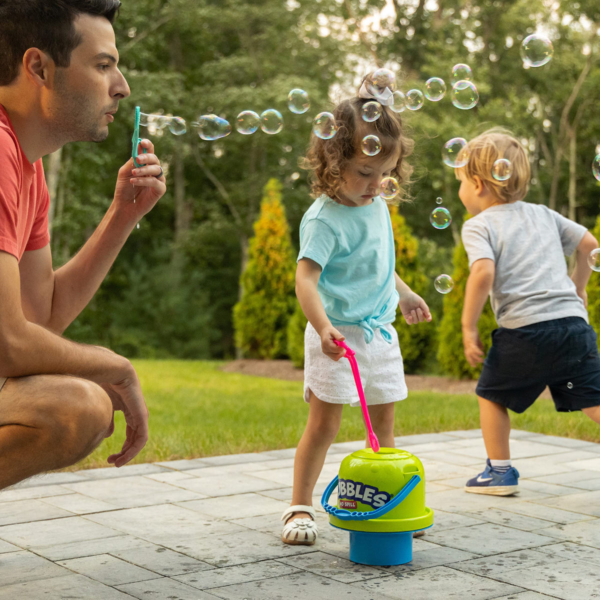 Fubbles Bubbles Big Bubble Bucket proudly made in the USA for quality and safety.