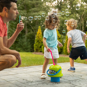 Fubbles Bubbles Big Bubble Bucket proudly made in the USA for quality and safety.