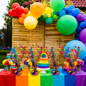 FUBININA foil spray centerpiece ideal for vibrant Mexican fiesta decorations.