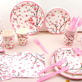 FuenteOrilla cherry blossom balloons feature pastel patterns for festive atmospheres and photo-worthy moments.