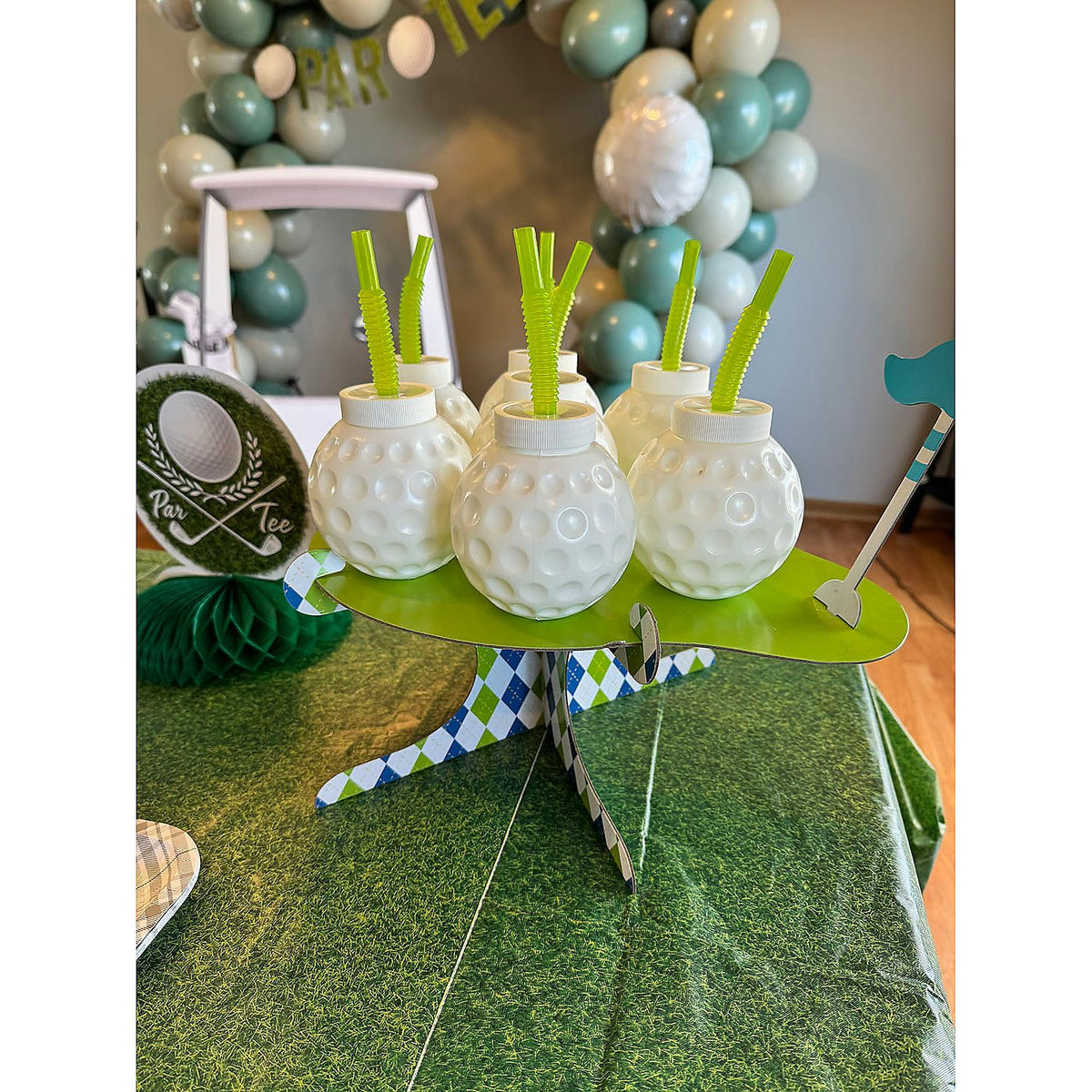 Fun Express child-friendly golf cups are easy to handle for kids.