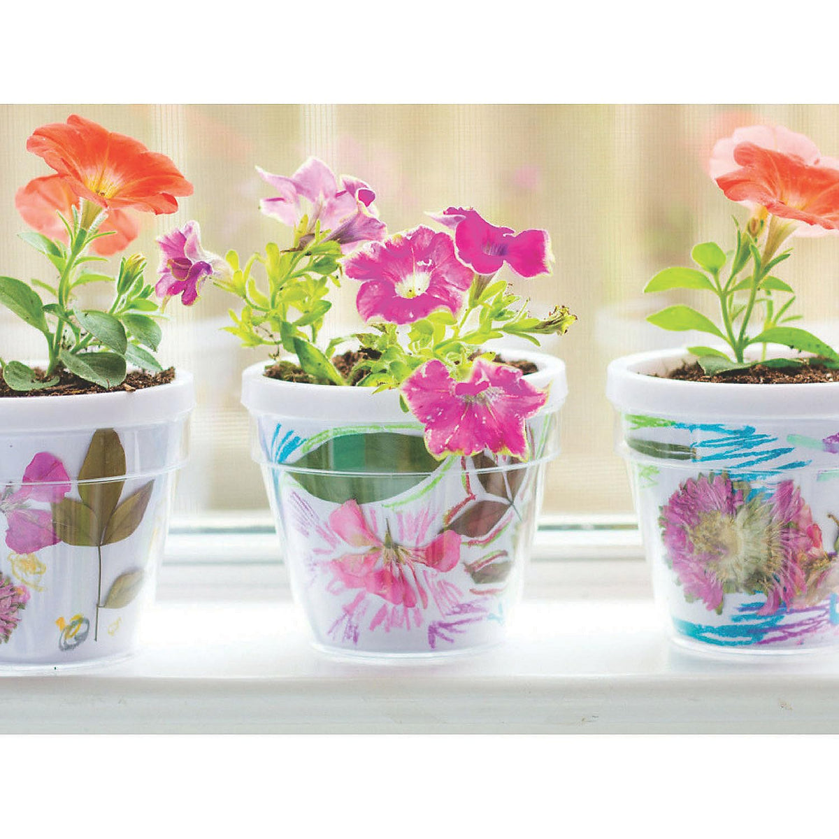 Fun Express kids arts crafts set for ages 8-12 to boost creativity.