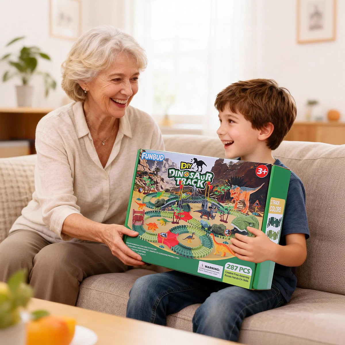 Vibrant gift-box packaging makes FUNBUD ideal for birthdays.