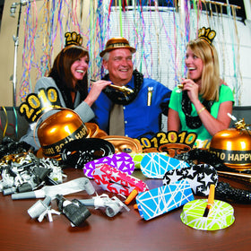 Fun Express clackers in vibrant colors for large crowds