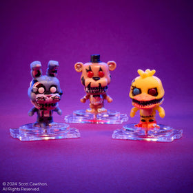 Funko Bitty Pop! detachable acrylic base and lid simplify mounting and display setup.
