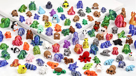 FUNKY STORE 105-piece 3D printed animals set for tactile play and collection.
