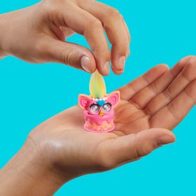 Furby Minis cake motif figure to spark birthday storytelling.