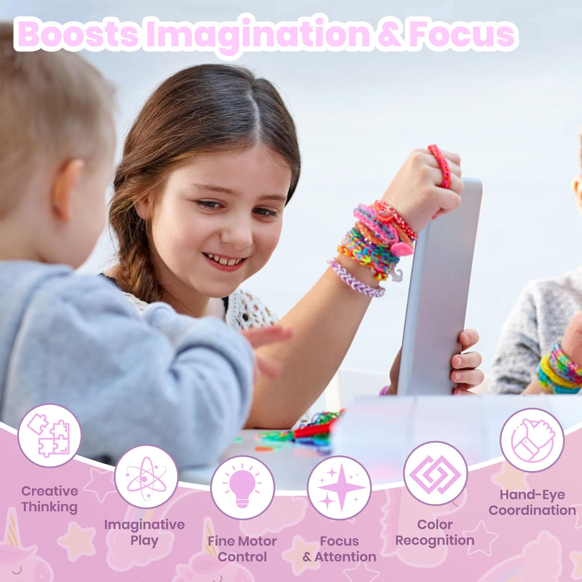 FUTESI instruction video guiding kids through step-by-step bracelet making