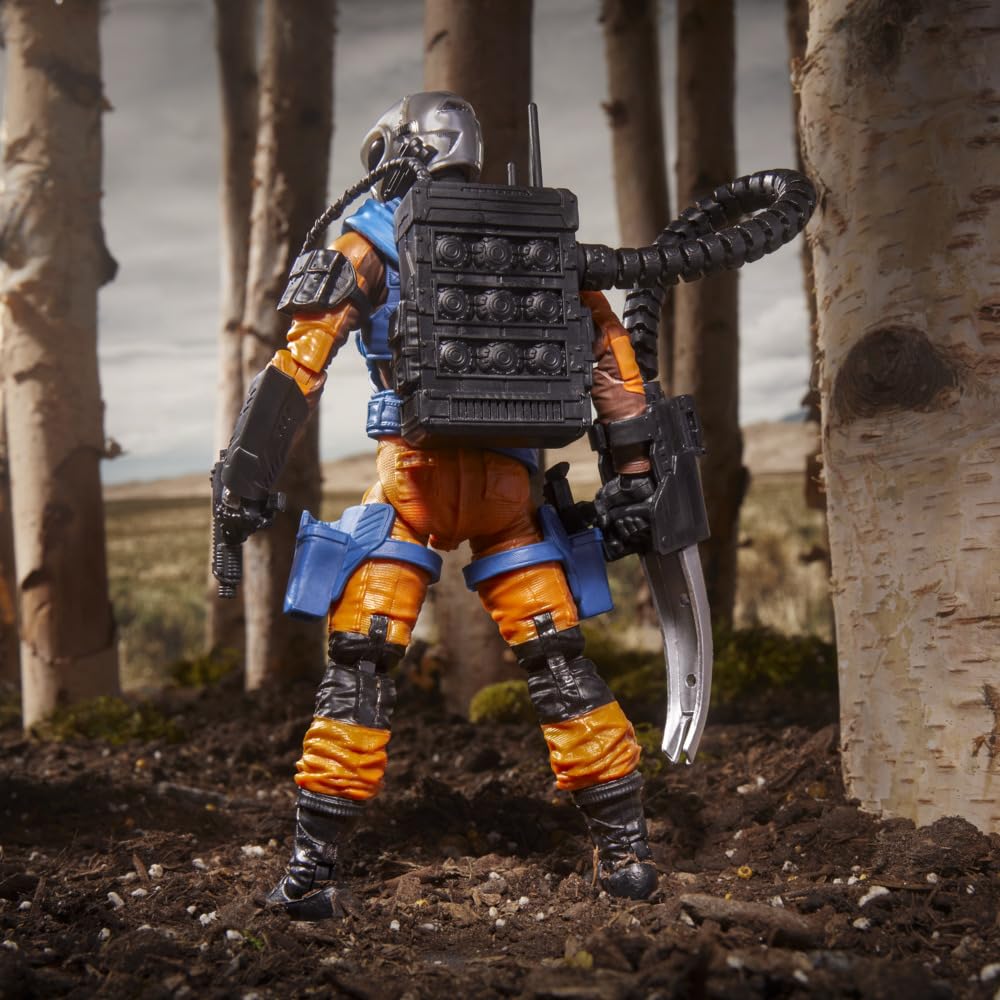 G.I. Joe Frag-Viper grenade with motion effect for dramatic poses.