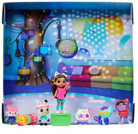 Pandy Paws figure great for cuddle-like pretend play.