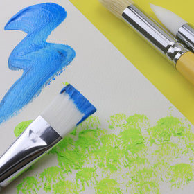 GACDR kids brushes in use in classroom promoting creativity and exploration.