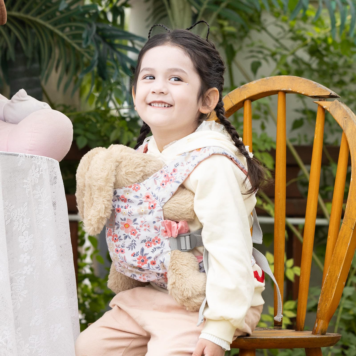 GAGAKU Baby Doll Carrier is machine washable for easy cleaning.