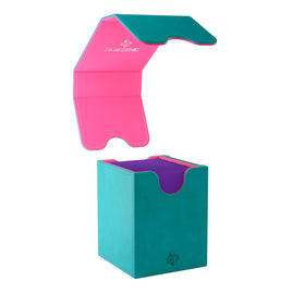 Gamegenic Squire Plus detachable Slide Case displays Commander with UV protection.