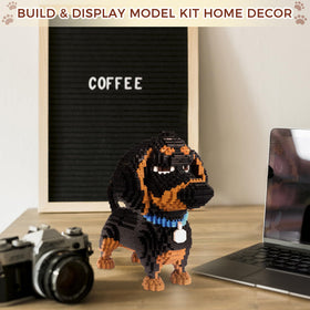 GaoDeBuChou compatible with mini LEGO sets for versatile play and display
