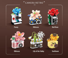 Gearblox mini camera-building kit demonstrates satisfying DIY assembly for creative enthusiasts.