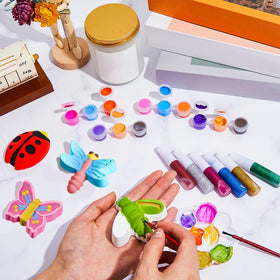 Gemscream paint palettes for neat color mixing and drying
