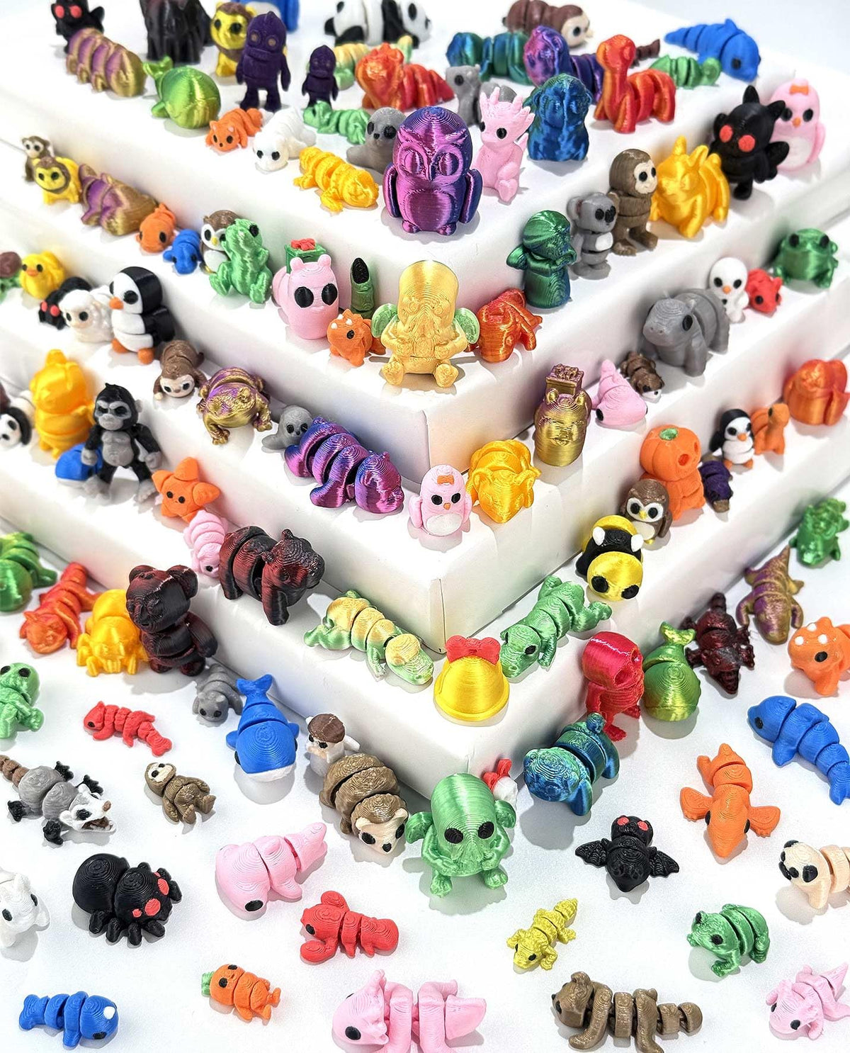 Generic 120 Pcs Mini 3D Printed Animal Set with glitter colors for a vibrant desk display