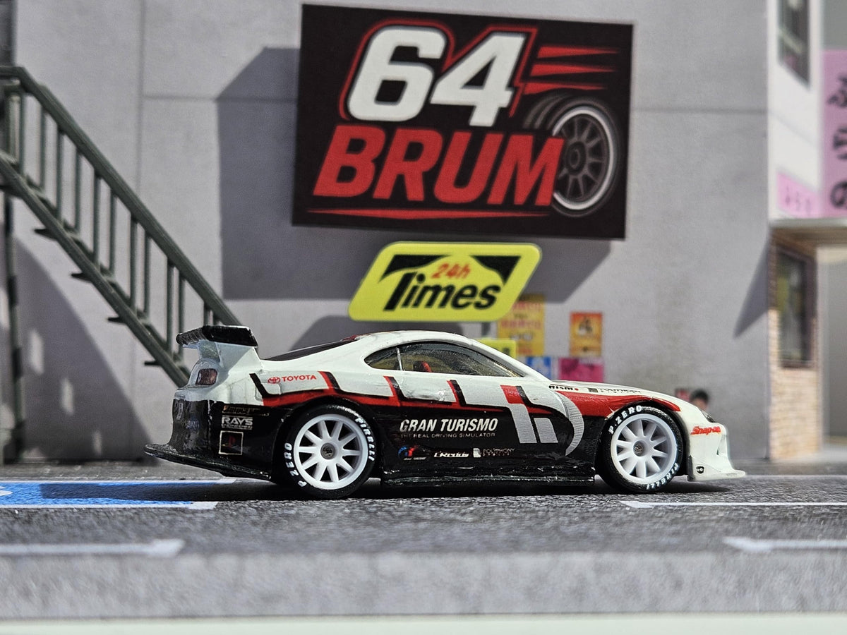 Generic varied rim finishes provide unique looks for display-worthy builds