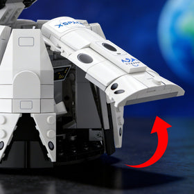 Generic Dragon2 display stand showcases completed model