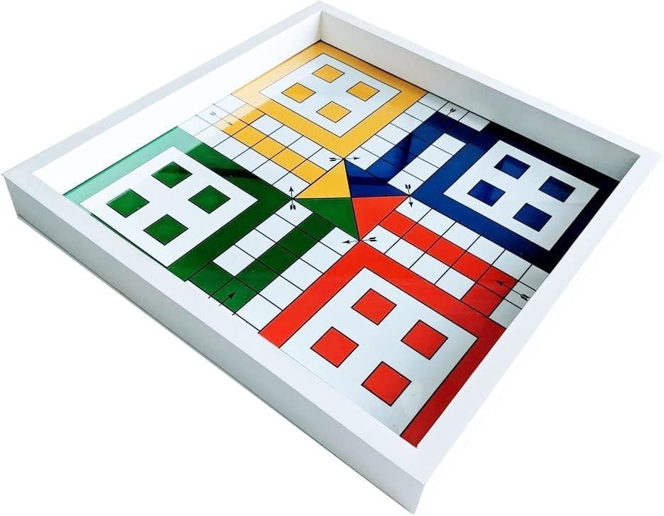 Generic real glass top chess board with a smooth surface for focused play