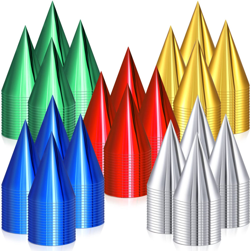Geosar metallic cone hat gold, ideal for festive photos and celebration moments.