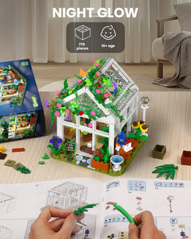 GEVINST Flower House dimensions of 18 cm high fit small spaces.