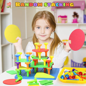 Ggiibro color variety fosters pattern-making and imaginative play.