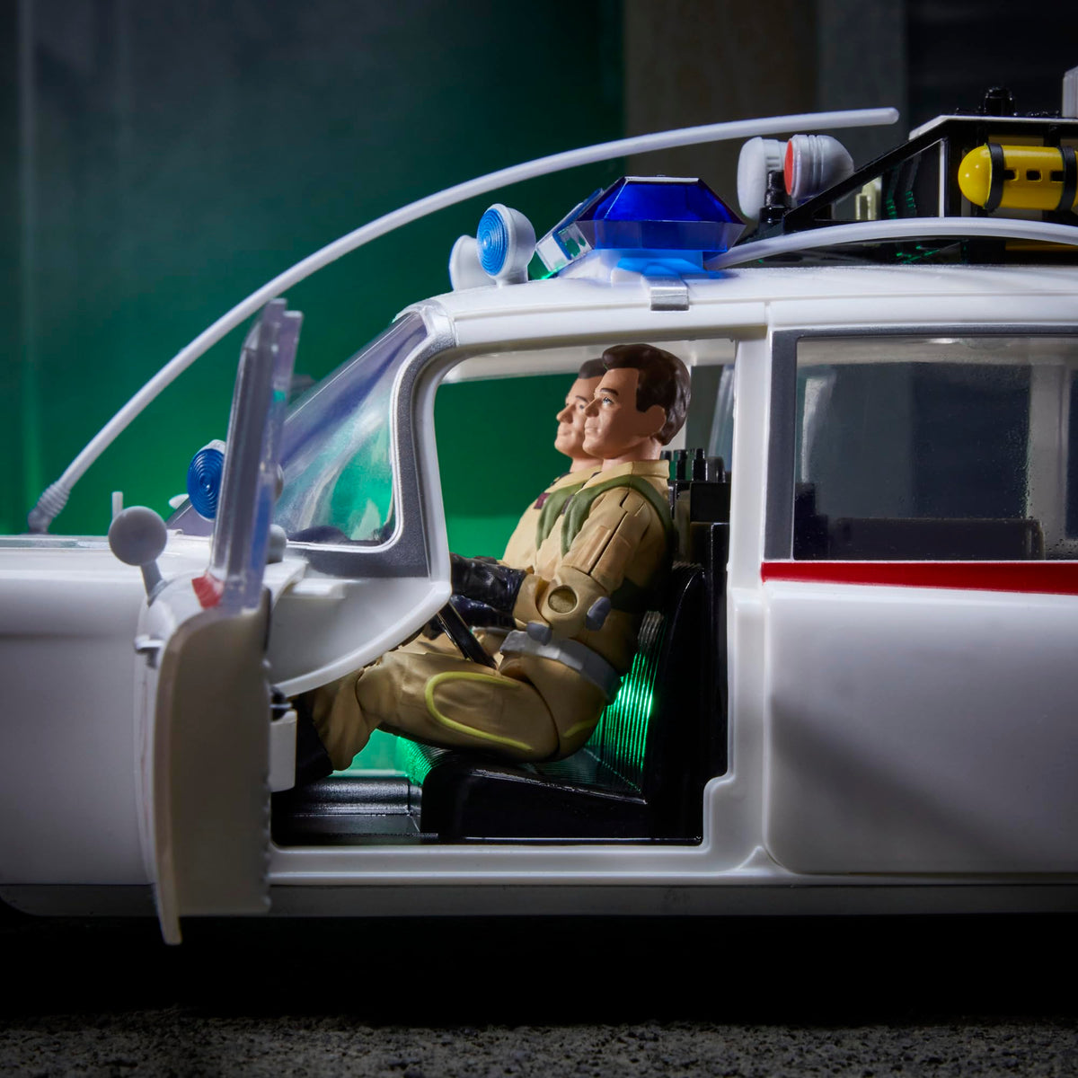Ghostbusters Plasma Pack 40th: Ecto Goggles for immersive pretend missions.