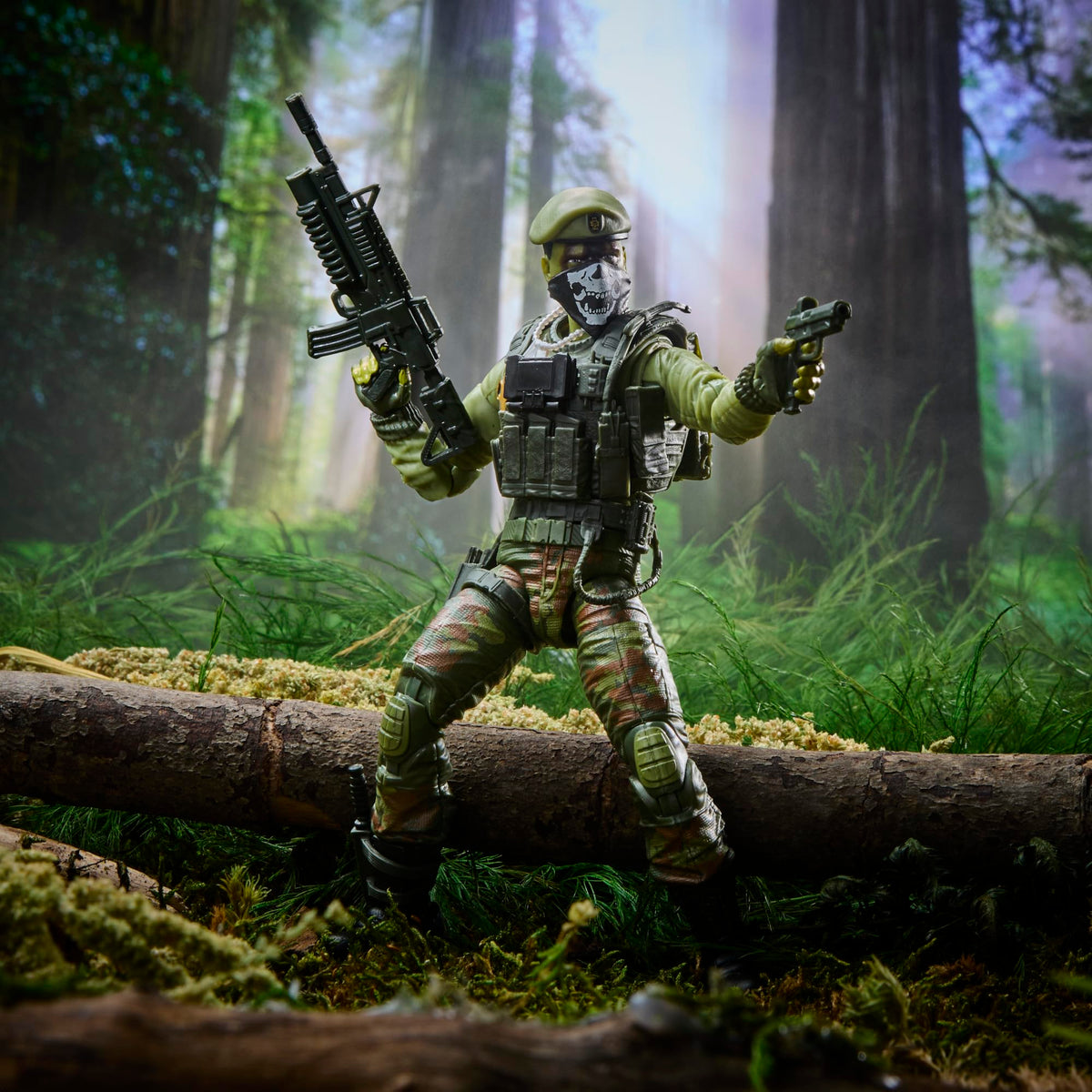 GI Joe Legacy accessory loadout supports dynamic dioramas