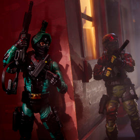 Two knives enhance dynamic action poses and dioramas.
