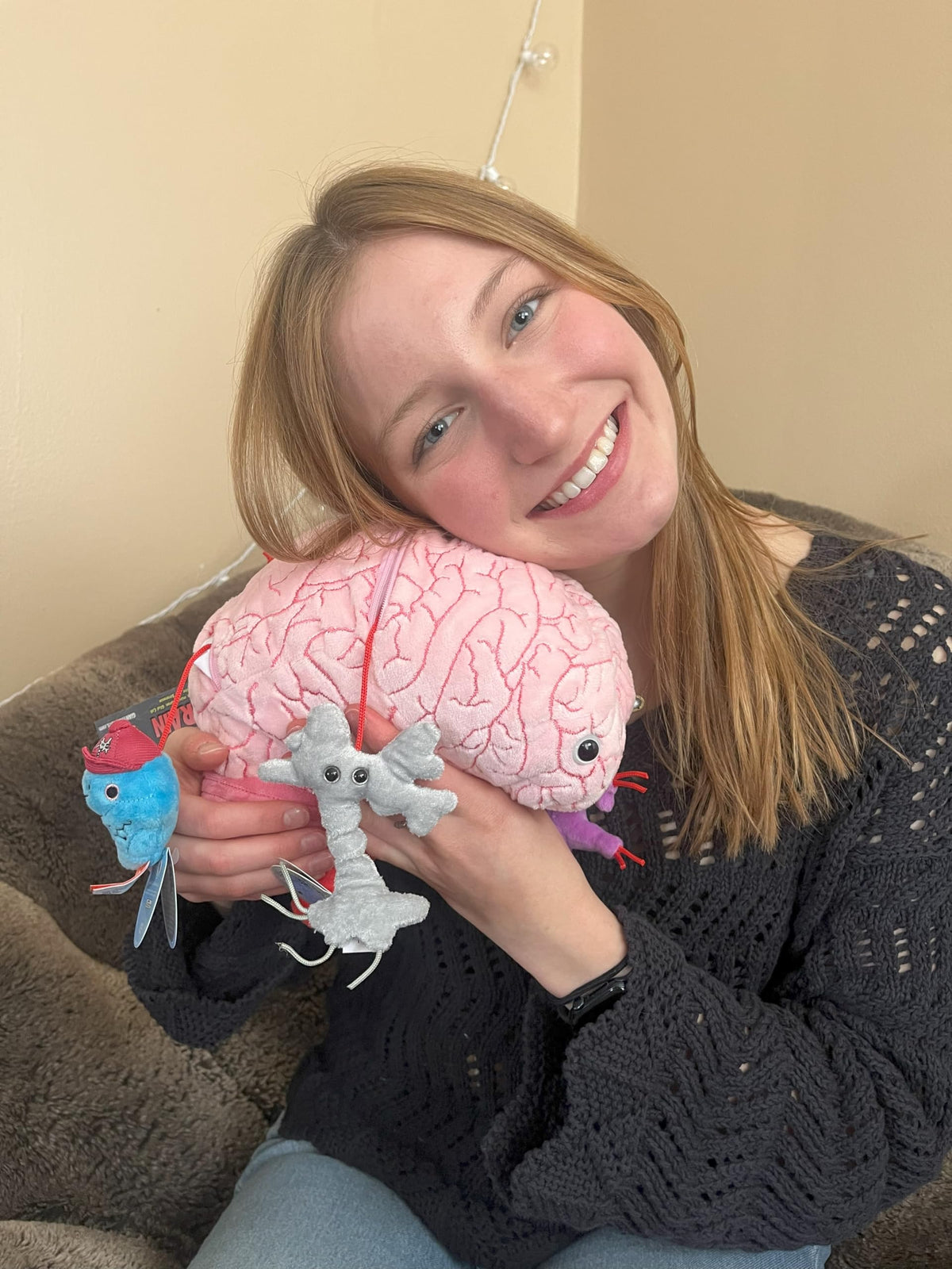 GIANTMICROBES Deluxe brain-cell plush with Serotonin inside, calming playtime option