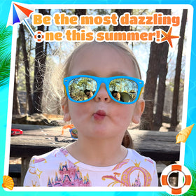 GIFTINBOX kid-size sunglasses tailored for ages 3–6 and easy wear.