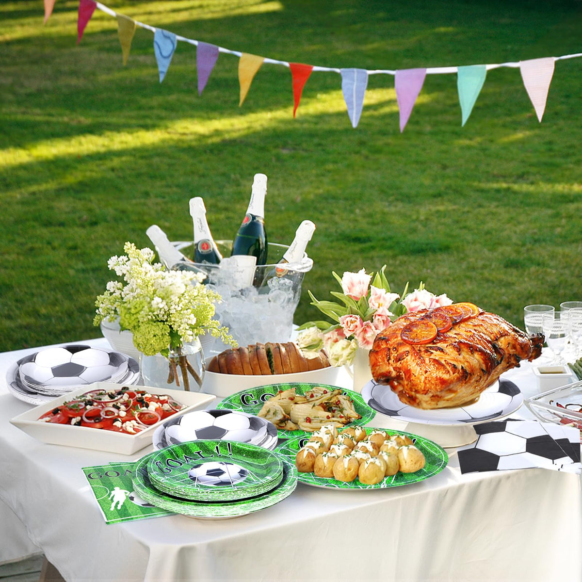 GiftPioneer disposable party ware mock-up—easy cleanup for any venue.