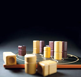 Gigamic Quarto board setup for two players, inviting quick learning to start.